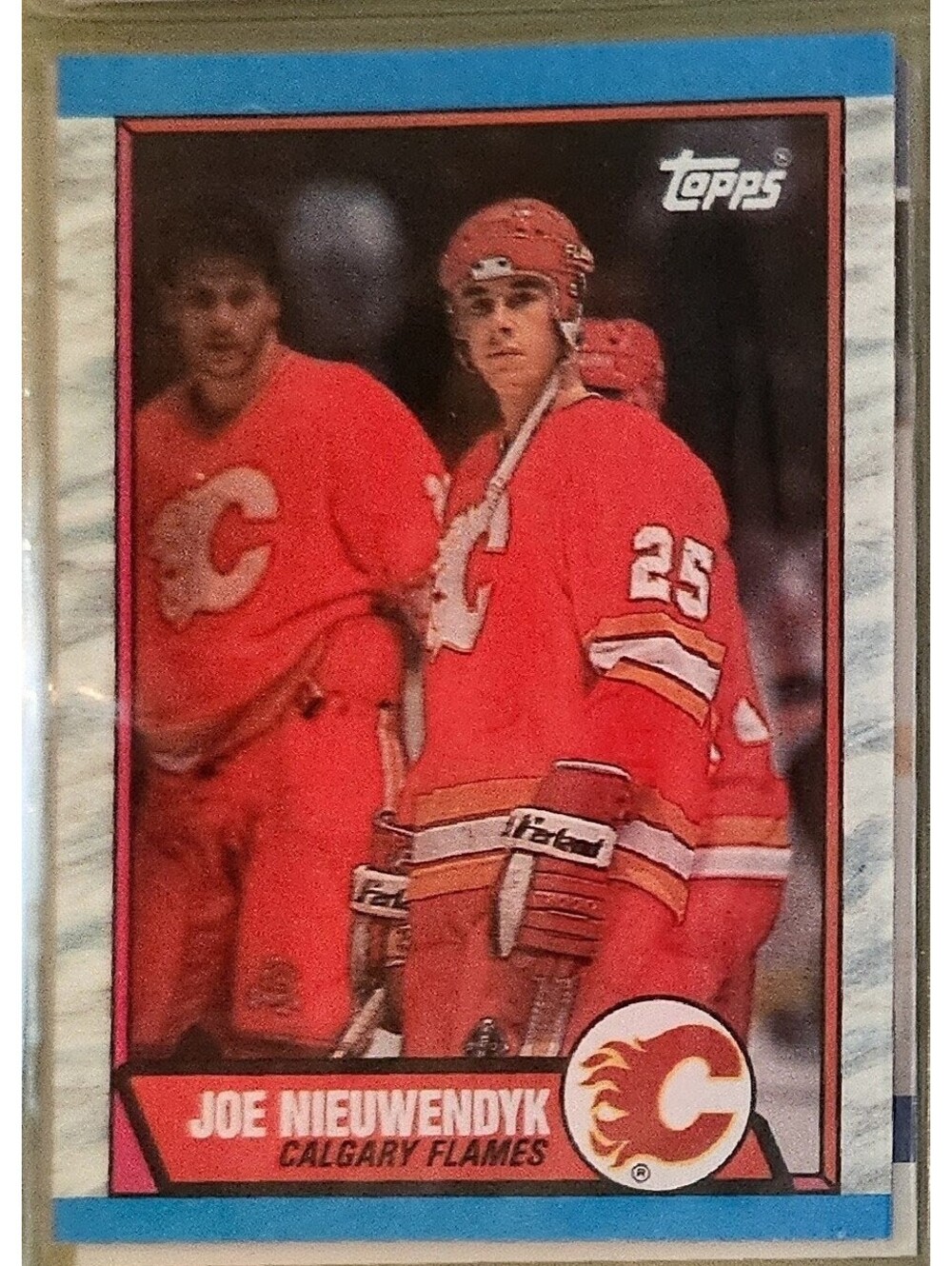 1989-90 Topps #138 Joe Nieuwendyk (HoF Calgary Flames) NHL Hockey